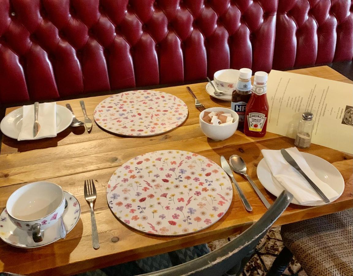 The Victorian Tap Hotel Hexham Buitenkant foto